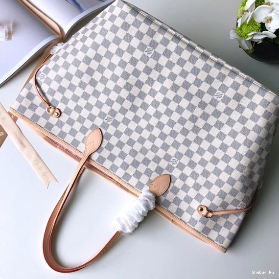 GM Louis Vuitton Neverfull 0718